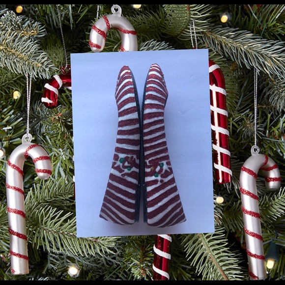 Women’s Christmas Candy Cane Custom Glitter Flats - Picture 8 of 10